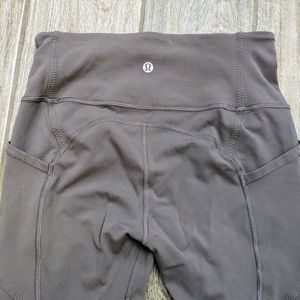 28.5" Lululemon Athletica pocket leggings 6